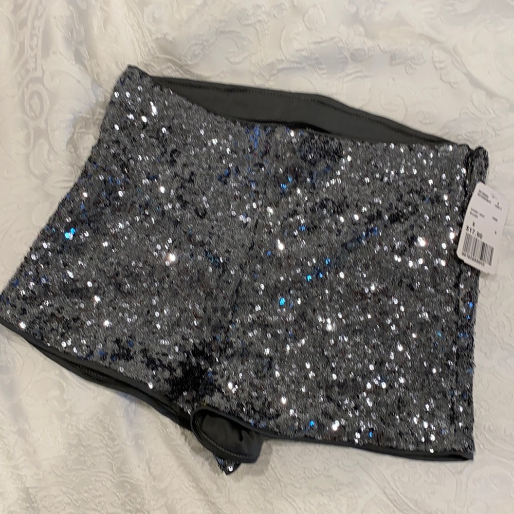 NWT - S grey sequin short